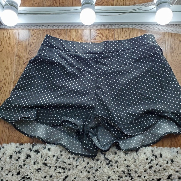 Vintage Poka Dot Black Ruffle Shorts - Picture 1 of 5